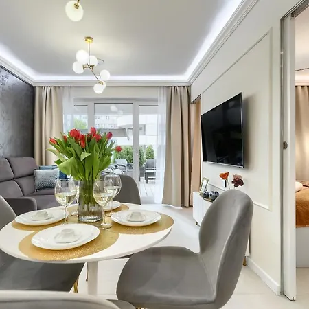 Ostsee Suntowers Taras * سفينويتشي