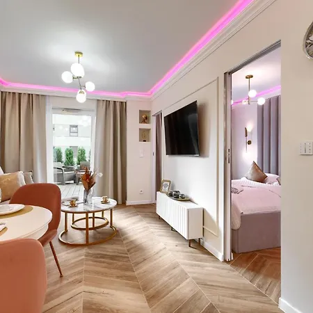 Ostsee Suntowers Taras * سفينويتشي